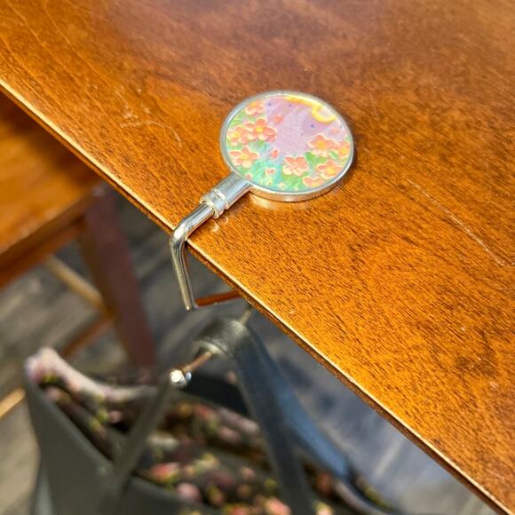 Table Purse Hook - Picture 1 of 2